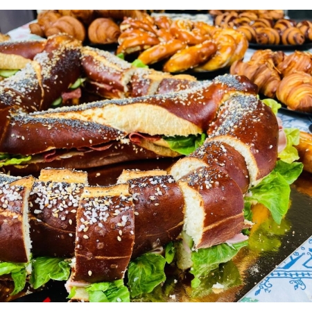 Bretzels gourmands artisanaux prêts en 10 minutes de cuisson à la maison