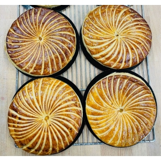 Bretzels gourmands artisanaux prêts en 10 minutes de cuisson à la maison