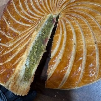 Bretzels gourmands artisanaux prêts en 10 minutes de cuisson à la maison